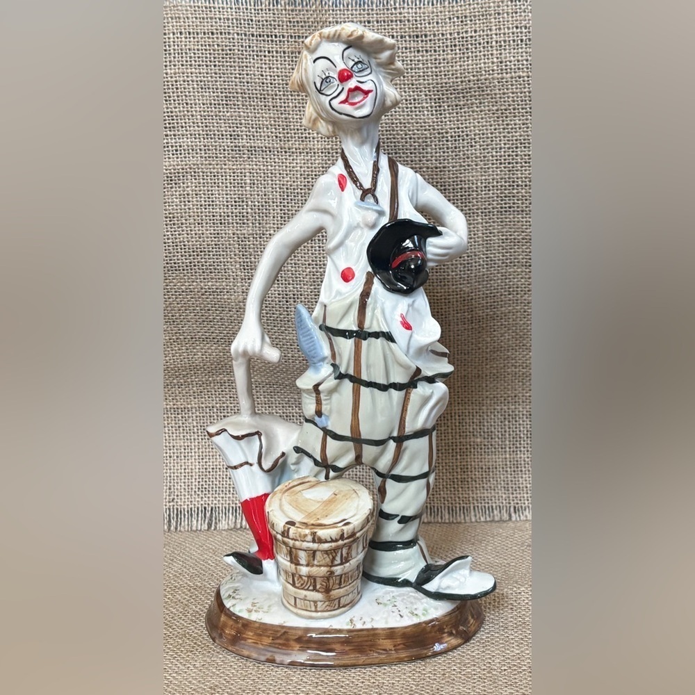 Vintage Duncan Designs Hobo Clown Statue Figure Whimsical Novelty Fun